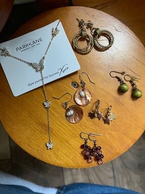Mixed jewelry lot